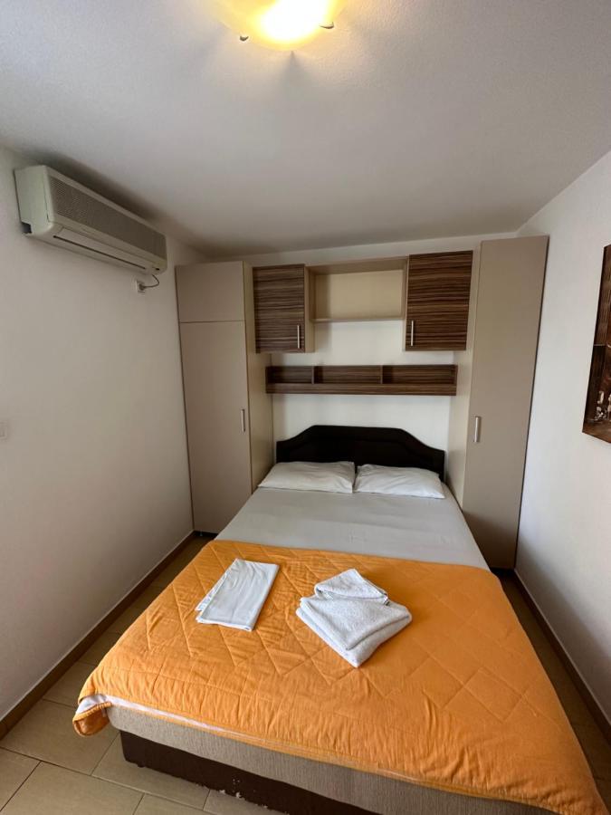Azzuro Apartament Budva