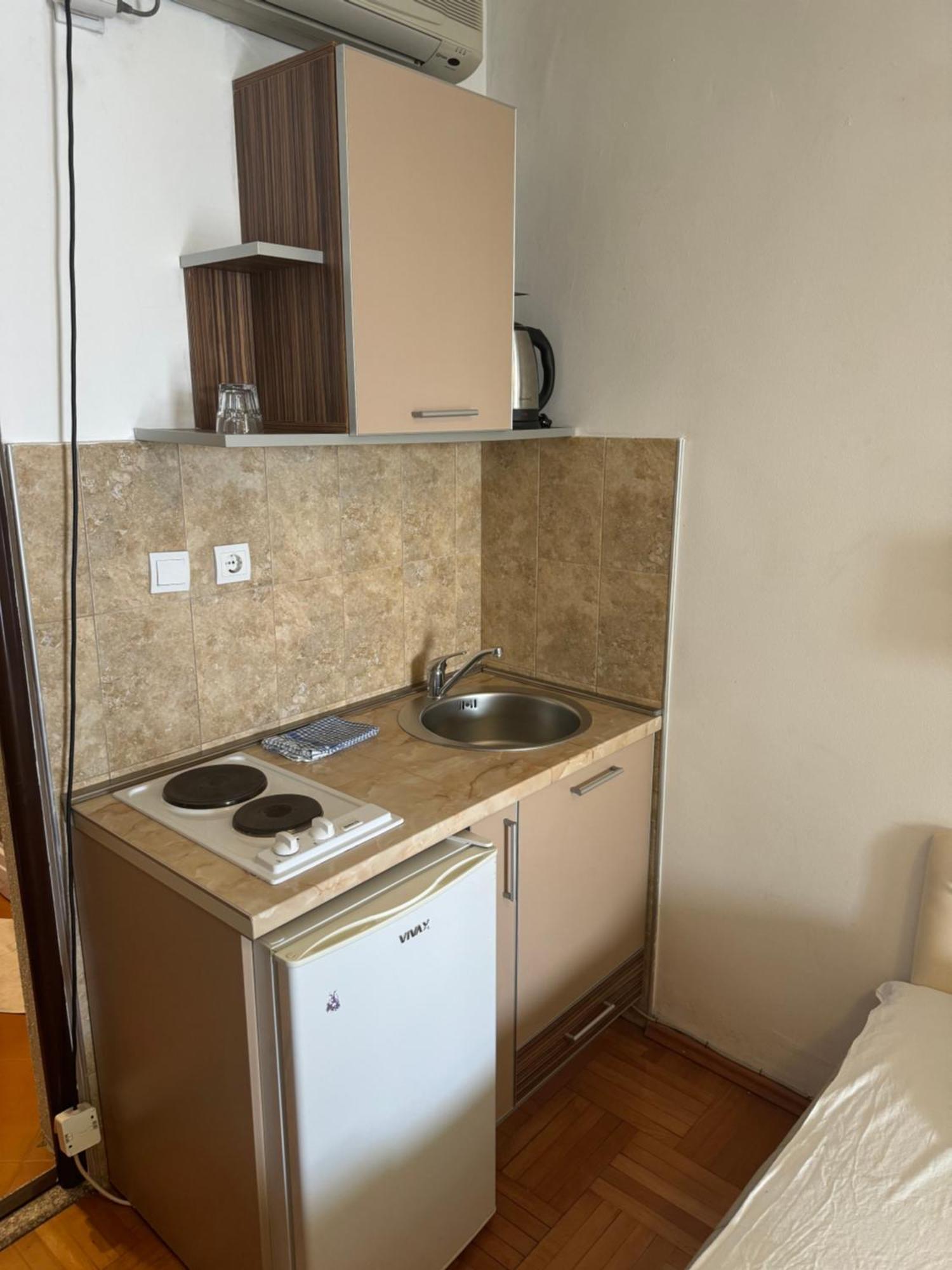 Azzuro Apartament Budva