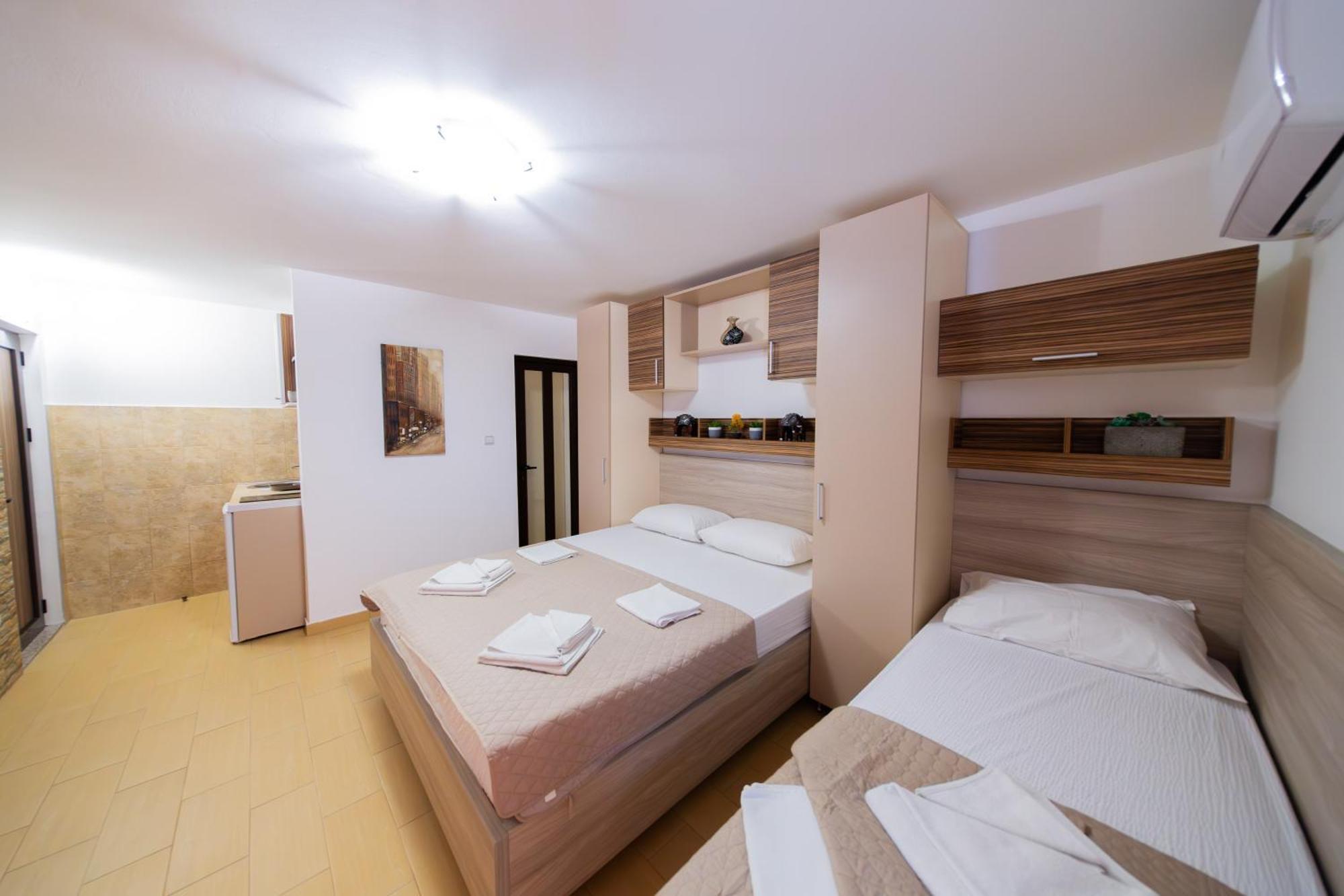Azzuro Apartament Budva